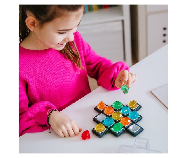 Smart games - diamond quest, joc de logica cu 80 de provocari, 8+ ani, editie lb. romana Smart games - diamond quest, joc de logica cu 80 de provocari, 8+ ani, editie lb. romana