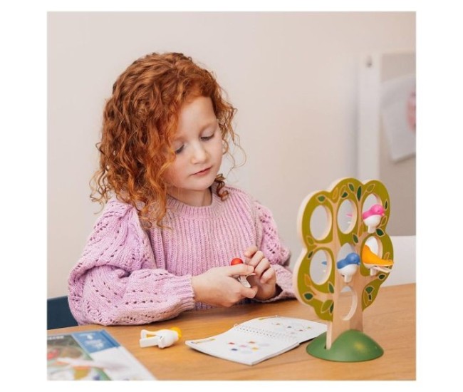 Smart games - 5 little birds, joc de logica cu 60 de provocari, 5+ ani, editie lb. romana Smart games - 5 little birds, joc de logica cu 60 de provocari, 5+ ani, editie lb. romana