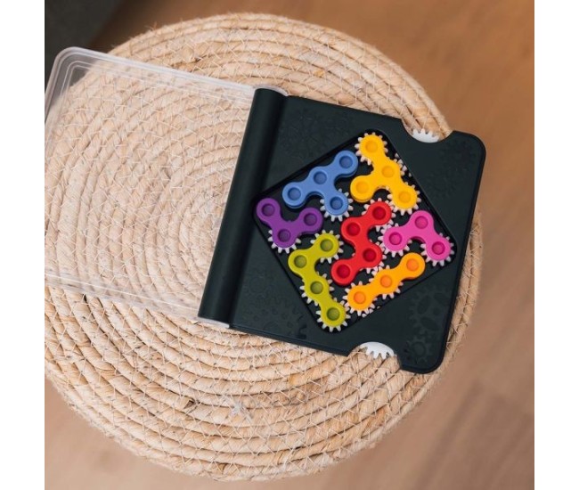 Smart games - iq gears, joc de logica cu 120 de provocari, 7+ ani, editie lb. romana Smart games - iq gears, joc de logica cu 120 de provocari, 7+ ani, editie lb. romana