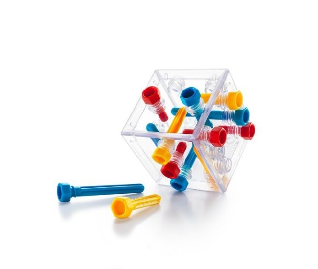 Smart games - criss cross cube, joc de logica cu 80 de provocari, 8+ ani, editie lb. romana Smart games - criss cross cube, joc de logica cu 80 de provocari, 8+ ani, editie lb. romana