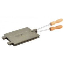 Prajitor wafe/saratele, fonta, cu maner, 16.3x13 cm, Perfect Home Prajitor wafe/saratele, fonta, cu maner, 16.3x13 cm, Perfect Home