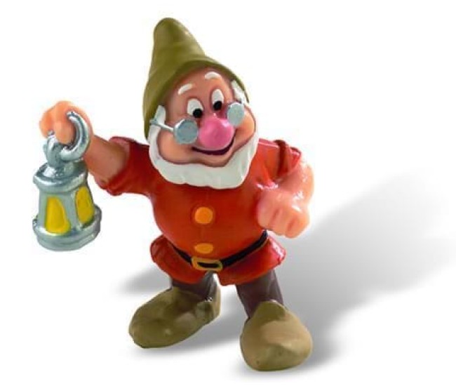 Piticul Doc - Figurina din Alba ca Zapada Piticul Doc - Figurina din Alba ca Zapada