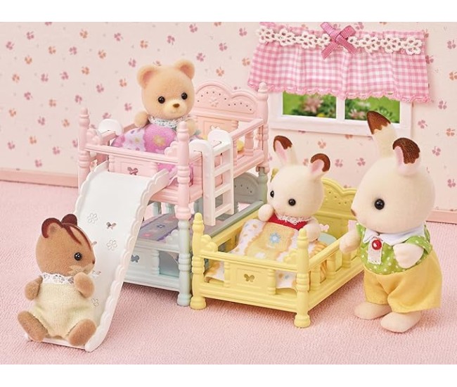 Sylvanian Families-Patuturi Supraetajate Triple Sylvanian Families-Patuturi Supraetajate Triple