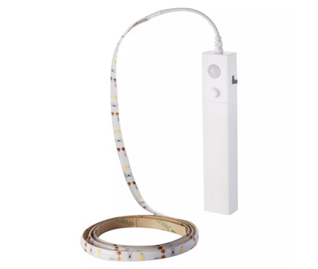 Banda led 2835 2.4w 1m 2700k senzor miscare alimentare baterii 4xaaa Banda led 2835 2.4w 1m 2700k senzor miscare alimentare baterii 4xaaa