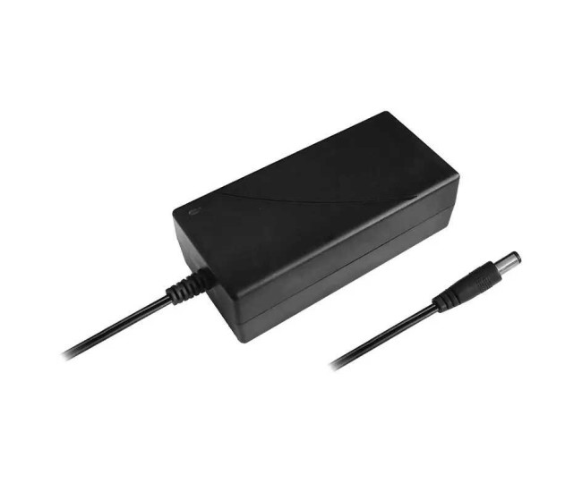 Alimentator 12V 3.8A 48W cu mufa 5.5x2.1 mm ALIM12V-3.8A Alimentator 12V 3.8A 48W cu mufa 5.5x2.1 mm ALIM12V-3.8A