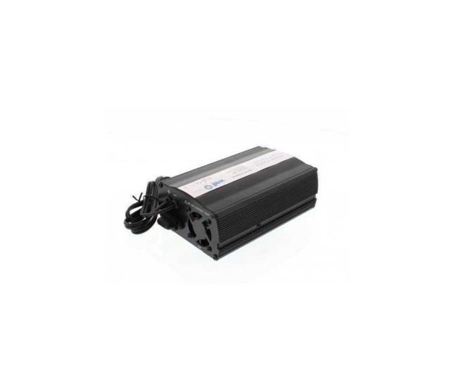 Invertor de tensiune 12V-230V 150W si USB 5V 500mA Well Invertor de tensiune 12V-230V 150W si USB 5V 500mA Well
