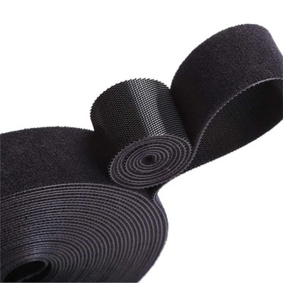 Organizator de cabluri Banda Velcro Well 3m x 1.5cm negru ORG-CABLE-T0103BK-WL