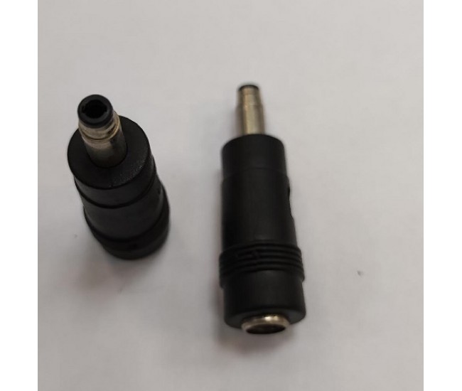 Mufa adaptoare alimentare DC 2.1x5.5 mm mama la 4.8x1.7 mm tata Mufa adaptoare alimentare DC 2.1x5.5 mm mama la 4.8x1.7 mm tata
