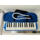 Muzicuta Melodica 32 Clape, Flippy, din ABS, pentru Incepatori, 45 x 13 x 7 cm, Include Husa si Suflator, Albastru Muzicuta Melodica 32 Clape, Flippy, din ABS, pentru Incepatori, 45 x 13 x 7 cm, Include Husa si Suflator, Albastru