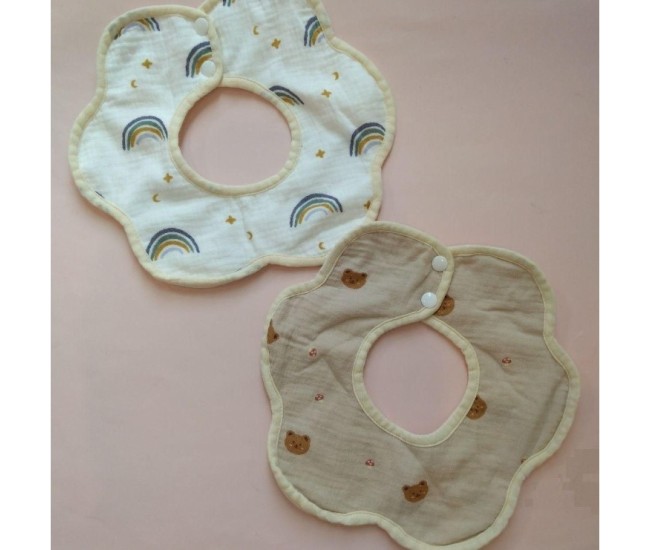 Baveta Tip Floare, Flippy, din Bumbac, pentru Copii 0-12 Luni, Rezistenta la apa, cu Capse, Model Curcubeu, 26 x 29 cm, Alb