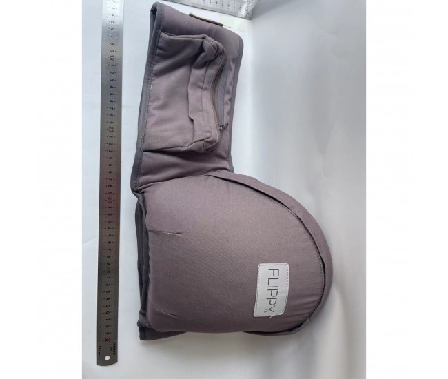 Marsupiu Ergonomic 3in1, Flippy, pentru Bebelusi si Copii, 0-36 Luni, Bretele Reglabile pentru Umar si Sold, Inchidere Catarama, 125x25x14 cm, Gri Marsupiu Ergonomic 3in1, Flippy, pentru Bebelusi si Copii, 0-36 Luni, Bretele Reglabile pentru Umar si Sold, Inchidere Catarama, 125x25x14 cm, Gri