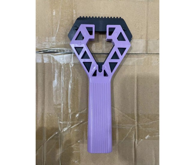 Racleta Auto pentru Zapada cu un Capat, Flippy, Universala, Deszapezire Masina, cu Maner, Ergonomic, Detasabila, pentru Geamuri si Caroserie, Usor de Utilizat, 23.5x4.3 cm, Mov Racleta Auto pentru Zapada cu un Capat, Flippy, Universala, Deszapezire Masina, cu Maner, Ergonomic, Detasabila, pentru Geamuri si Caroserie, Usor de Utilizat, 23.5x4.3 cm, Mov