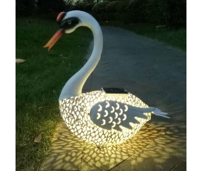 Decoratiune de Gradina cu Lampa solara, Flippy, Model Lebada, Iluminare Led si Incarcare Solara, 39.5 x 35.5 x 14 cm, din Fier, Alb Decoratiune de Gradina cu Lampa solara, Flippy, Model Lebada, Iluminare Led si Incarcare Solara, 39.5 x 35.5 x 14 cm, din Fier, Alb