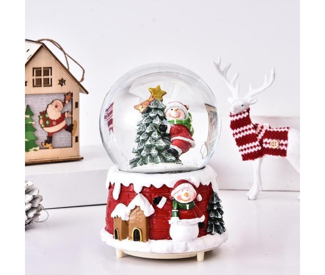 Decoratiune glob cu zapada Flippy, Mos Craciun in brad, diametru 4.5 cm, multicolor Decoratiune glob cu zapada Flippy, Mos Craciun in brad, diametru 4.5 cm, multicolor