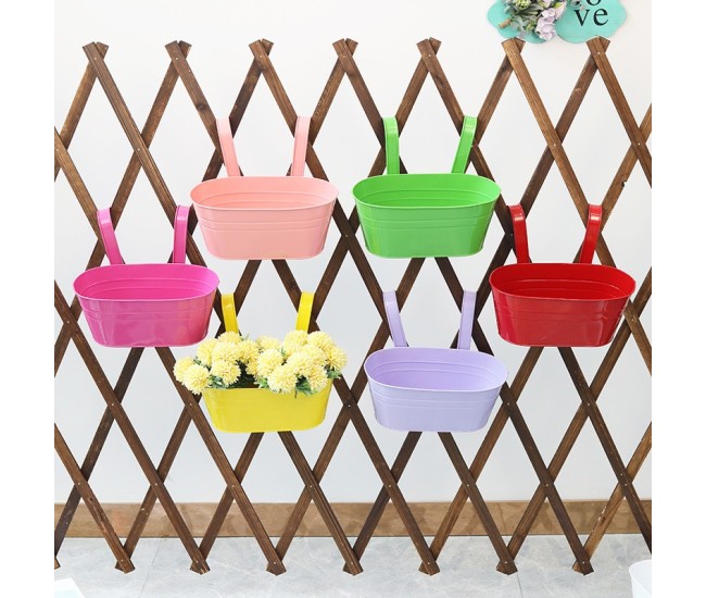 Decoratiune pentru ghivece cu flori, Flippy, Model Galeata suspendata din fier, diverse culori, 28 cm Decoratiune pentru ghivece cu flori, Flippy, Model Galeata suspendata din fier, diverse culori, 28 cm