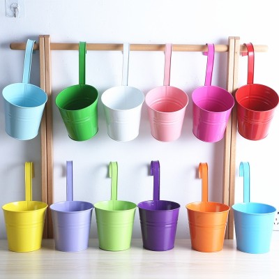 Decoratiune pentru ghivecele de flori, Flippy, 28x22x12 cm cu maner, Multicolore Decoratiune pentru ghivecele de flori, Flippy, 28x22x12 cm cu maner, Multicolore