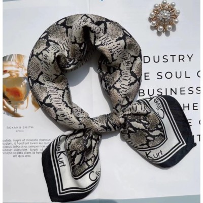 Esarfa tip batic, multicolora, Calvin Kurt Esarfa tip batic, multicolora, Calvin Kurt