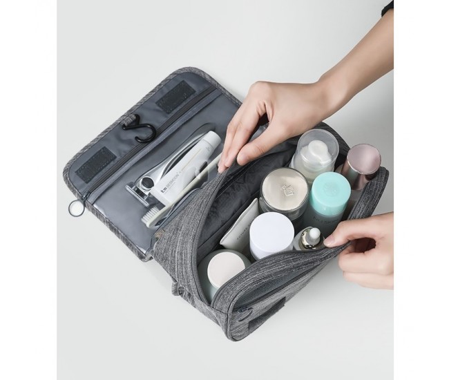 Geanta cosmetice voiaj, Flippy, material panza, impermeabil, 3 compartimente, cu agatatoare, Gri, 47 x 28 x 20 cm Geanta cosmetice voiaj, Flippy, material panza, impermeabil, 3 compartimente, cu agatatoare, Gri, 47 x 28 x 20 cm
