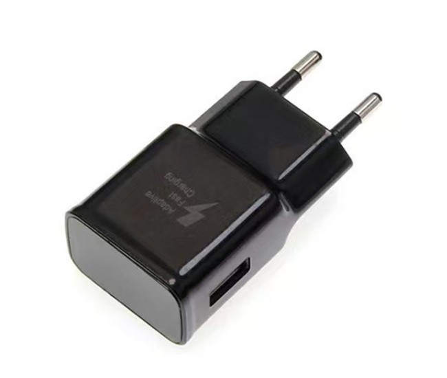 Incarcator Retea pentru Samsung S6/S8, Flippy, Incarcator USB-A Universal de 2.4A pentru Telefoan Samsung, Power Delivery 15W, Negru lucios Incarcator Retea pentru Samsung S6/S8, Flippy, Incarcator USB-A Universal de 2.4A pentru Telefoan Samsung, Power Delivery 15W, Negru lucios