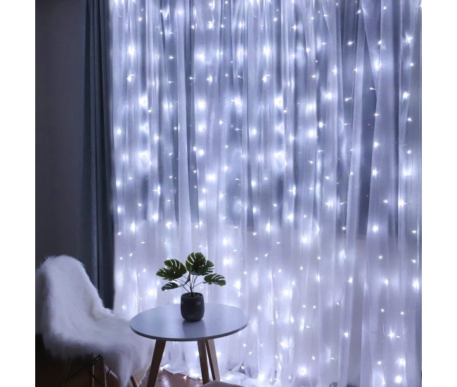 Instalatie Craciun, Tip Perdea, IP44, 8 m x 2 m, 960 LED-uri, Alb rece, 8 jocuri de lumini, Transformator cu telecomanda, Interconectabila, Prelungitor 5 m inclus, Fir transparent, Interior/ Exterior, Flippy Instalatie Craciun, Tip Perdea, IP44, 8 m x 2 m, 960 LED-uri, Alb rece, 8 jocuri de lumini, Transformator cu telecomanda, Interconectabila, Prelungitor 5 m inclus, Fir transparent, Interior/ Exterior, Flippy