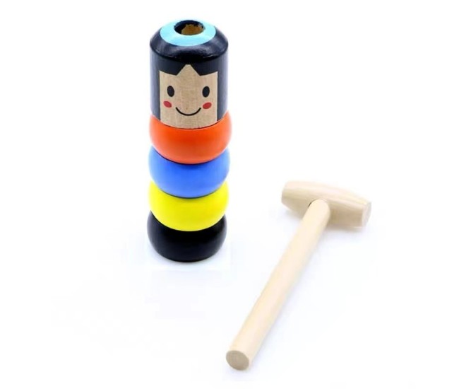 Jucarie din lemn pentru copii, soldatel indestructibil multicolor Jucarie din lemn pentru copii, soldatel indestructibil multicolor