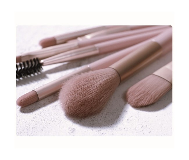 Mini Set Portabil 8 Pensule pentru Machiaj Flippy, Super Soft, Makeup Profesional/Incepatori, Maner Ergonomic, Gentuta Depozitare Inclusa, Maro