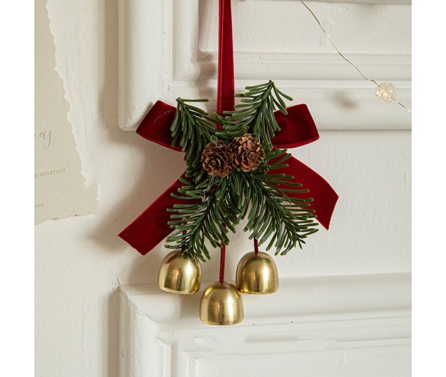 Ornament de Brad, Flippy, tip Funda de Craciun cu 3 Clopotei Aurii si Conuri de Brad, Panglica Rosie de Velvet, 16 x 11 cm, Rosu