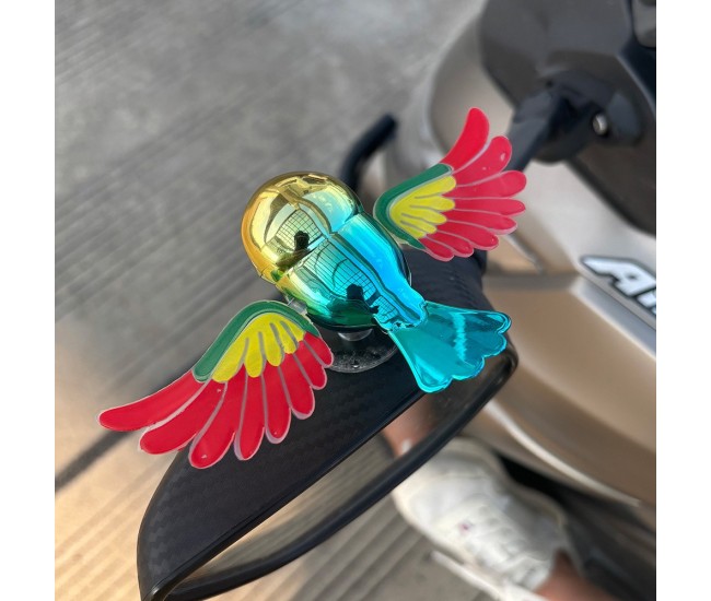 Ornament Decorativ Auto, Flippy, Model Pasare Zburatoare pentru Moto/Auto, din plastic Rezistent, 14.5 x 8 x 5 cm, Verde/Multicolor
