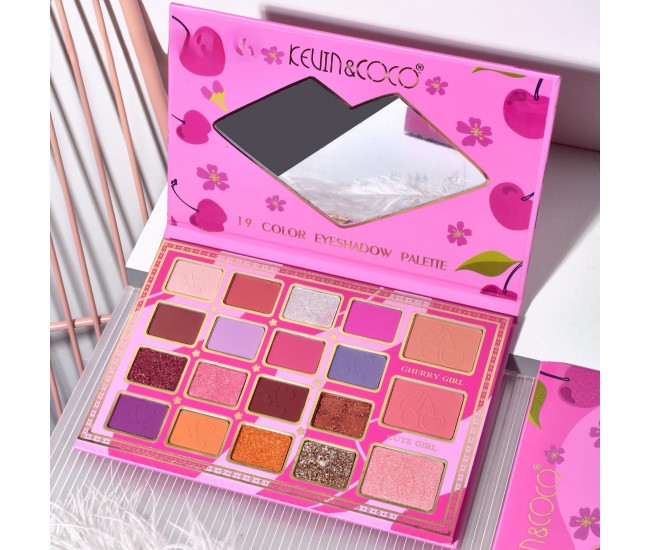 Paleta de Machiaj, KEVIN & COCO, Cherry Blossom. Fard de Pleoape, 19 culori, 19.2 x 12.8 x 1.4 cm Paleta de Machiaj, KEVIN & COCO, Cherry Blossom. Fard de Pleoape, 19 culori, 19.2 x 12.8 x 1.4 cm