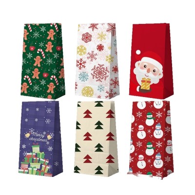 Set 12 Pungi de Cadou, Flippy, Tema Craciun, cu Motive Festive, 12 Stickere Incluse, 22 x 12 x 8 cm, din Hartie, Multicolor Set 12 Pungi de Cadou, Flippy, Tema Craciun, cu Motive Festive, 12 Stickere Incluse, 22 x 12 x 8 cm, din Hartie, Multicolor