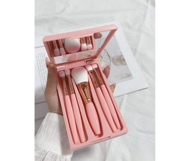 Set 5 Pensule de Machiaj cu Peri Moi, Flippy, cu Suport pentru Depozitare si Oglinda, Roz Set 5 Pensule de Machiaj cu Peri Moi, Flippy, cu Suport pentru Depozitare si Oglinda, Roz