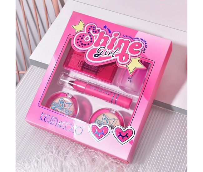 Set 5 Produse de Machiaj, KEVIN & COCO, Shine Girl, 18 x 15.8 x 3.5 cm Set 5 Produse de Machiaj, KEVIN & COCO, Shine Girl, 18 x 15.8 x 3.5 cm