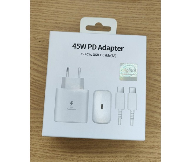 Set Incarcator cu Cablu USB-C to USB-C, 5A, 45W PD, Alb Set Incarcator cu Cablu USB-C to USB-C, 5A, 45W PD, Alb