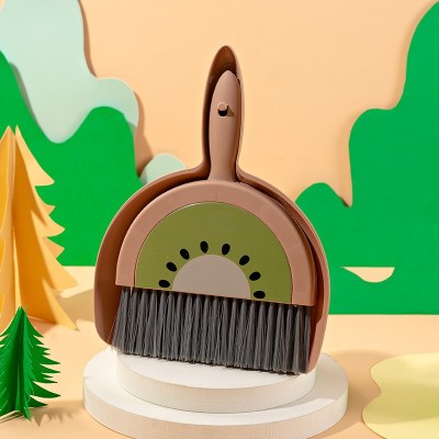 Set Mini Matura si Faras, Flippy, LITTLE CLEANER, Uz Casnic, pentru Birou, Bucatarie, Casa, Model Kiwi, 23 x 18 cm Maro-Verde Set Mini Matura si Faras, Flippy, LITTLE CLEANER, Uz Casnic, pentru Birou, Bucatarie, Casa, Model Kiwi, 23 x 18 cm Maro-Verde