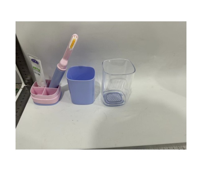 Cana Multifunctionala pentru Voiaj, Flippy, cu Functii de Depozitare si Suport Articole Igiena Dentara, 13 x 6.8 x 6 cm, Roz Mov