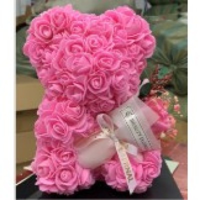 Ursulet din flori, Trandafiri de spuma, roz, 16x16x23 cm, Cutie 17x17x25 cm Ursulet din flori, Trandafiri de spuma, roz, 16x16x23 cm, Cutie 17x17x25 cm