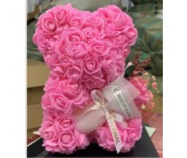 Ursulet din flori, Trandafiri de spuma, roz, 16x16x23 cm, Cutie 17x17x25 cm Ursulet din flori, Trandafiri de spuma, roz, 16x16x23 cm, Cutie 17x17x25 cm