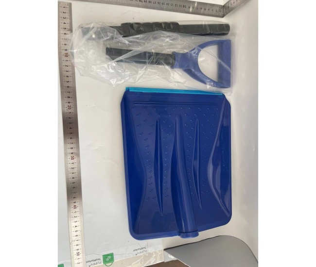 Lopata de Zapada, Flippy, Multifunctionala, Demontabila, cu Maner Antiderapant, Aluminiu, Plastic, Solutia pentru Iarna, pentru Deszapezire, 80x11x25.7 cm, Albastra Lopata de Zapada, Flippy, Multifunctionala, Demontabila, cu Maner Antiderapant, Aluminiu, Plastic, Solutia pentru Iarna, pentru Deszapezire, 80x11x25.7 cm, Albastra