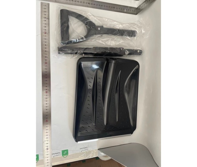 Lopata de Zapada, Flippy, Multifunctionala, Demontabila, cu Maner Antiderapant, Aluminiu, Plastic, Solutia pentru Iarna, pentru Deszapezire, 80x11x25.7 cm, Neagra Lopata de Zapada, Flippy, Multifunctionala, Demontabila, cu Maner Antiderapant, Aluminiu, Plastic, Solutia pentru Iarna, pentru Deszapezire, 80x11x25.7 cm, Neagra