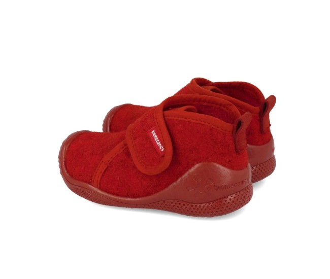 Incaltaminte de interior biomecanics 251140-b zapatilla basica, rosu (marime: 18 (10,8-11,5 cm)) Incaltaminte de interior biomecanics 251140-b zapatilla basica, rosu (marime: 18 (10,8-11,5 cm))