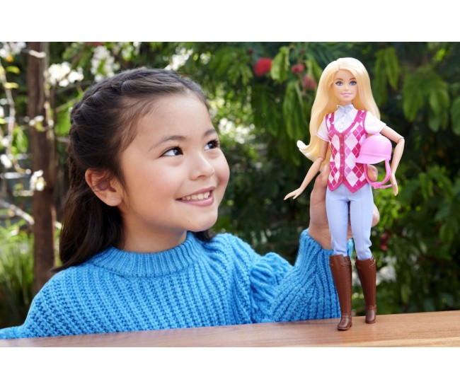 Barbie mysteries barbie si cursa de cai Barbie mysteries barbie si cursa de cai