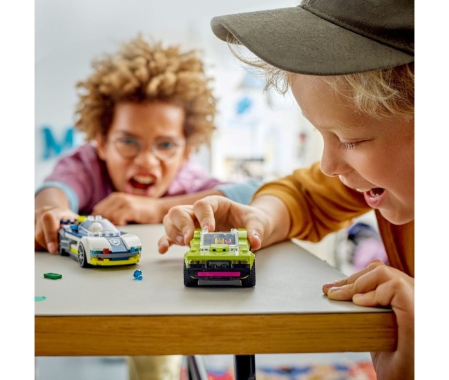 Lego city urmarire cu masina de politie si masina puternica 60415