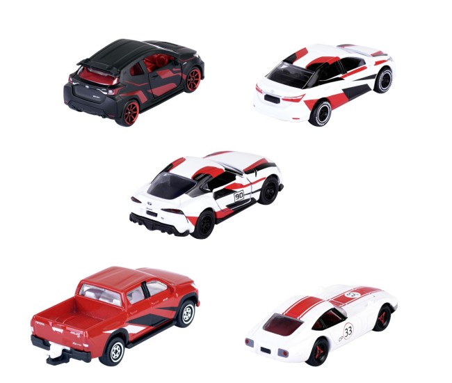 Majorette masinute metalice pachet cadou toyota 5 masini Majorette masinute metalice pachet cadou toyota 5 masini