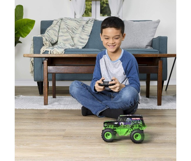 Monster jam rc masinuta groparul 1:24 Monster jam rc masinuta groparul 1:24