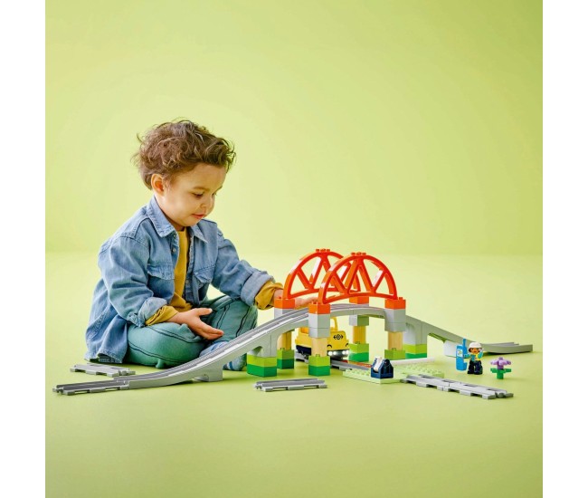 Lego duplo set de extindere pod cu sine de cale ferata 10426 Lego duplo set de extindere pod cu sine de cale ferata 10426