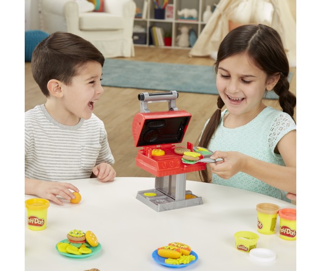 Play-doh set gratar cu forme si stampile Play-doh set gratar cu forme si stampile