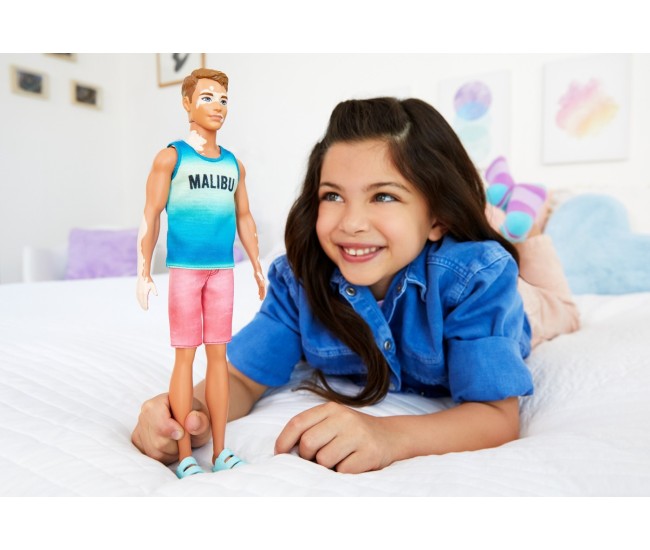 Barbie papusa baiat fashionistas cu maiou Barbie papusa baiat fashionistas cu maiou