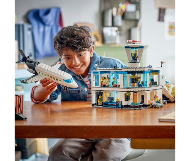 Lego city aeroport cu avion 60502