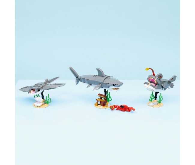 Lego creator rechin feroce cu un cufar de comori 31381