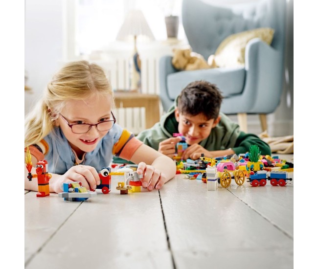 Lego classic 90 de ani de joaca 11021